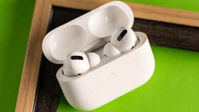 AirPods Case Flashing Green